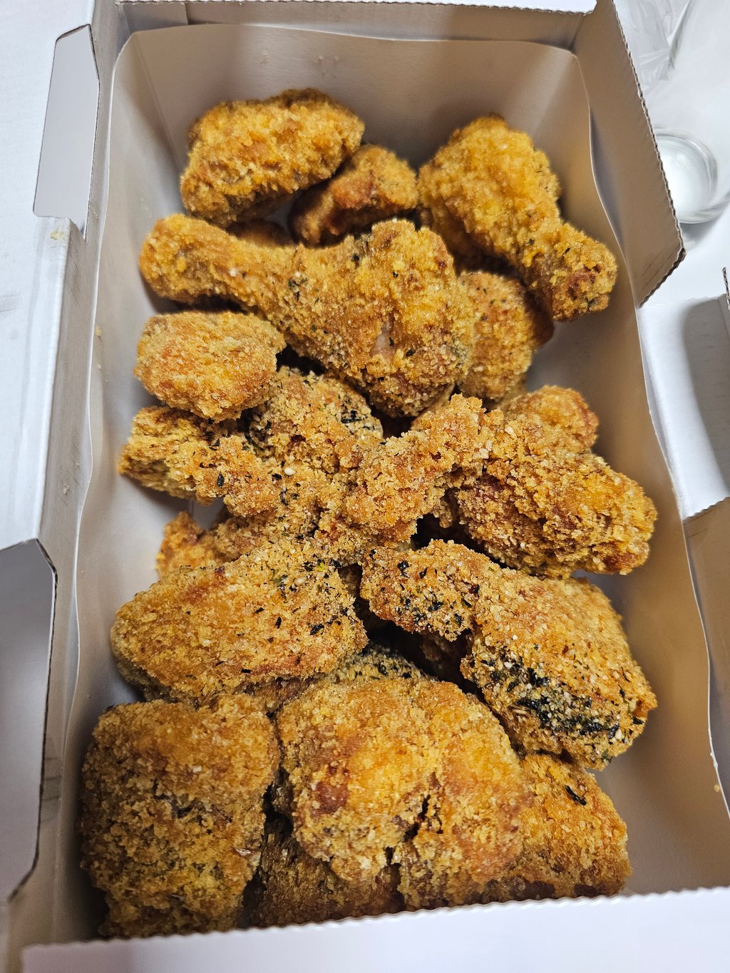 야식 크크크 가겠습니당 크크