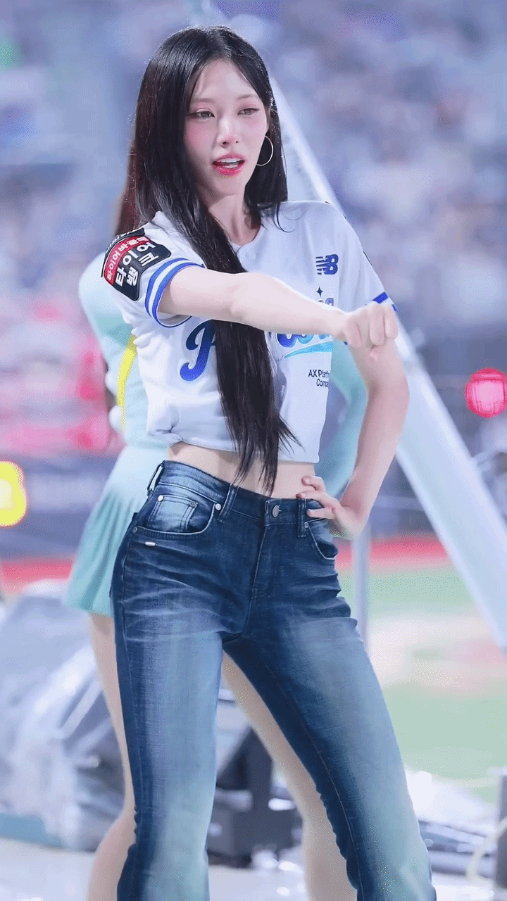 아이돌은 다르긴 다르다 리센느 야구장 2