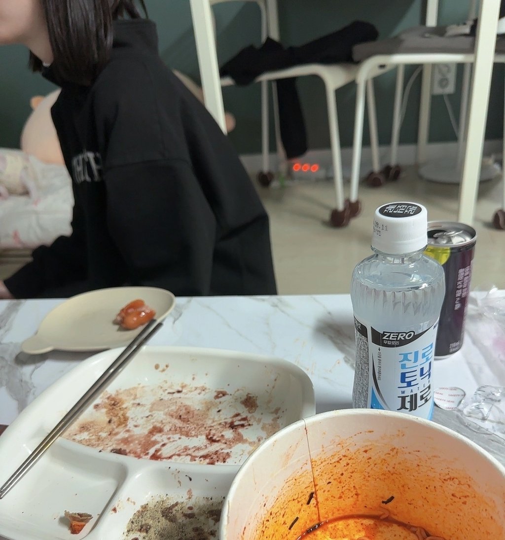 텐ㅍ로님 발사진 올려달라는거 2