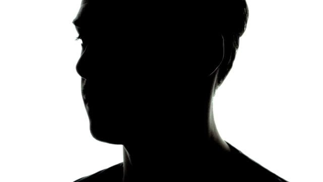 전라남도 진도군의 갯벌에 무지막지하게 큰 거목이 묻혀있었다. 13