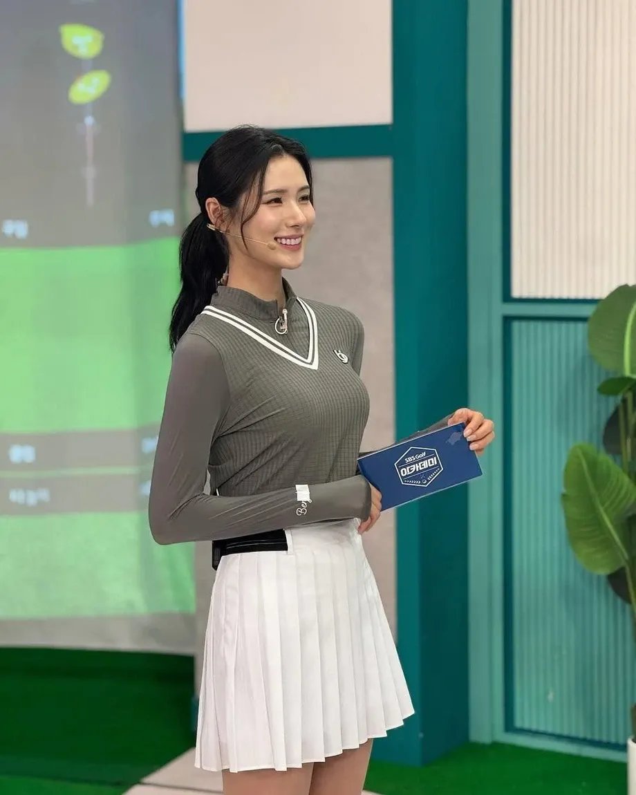 골프계 신세경이라 불리는 96년생 골프프로 2