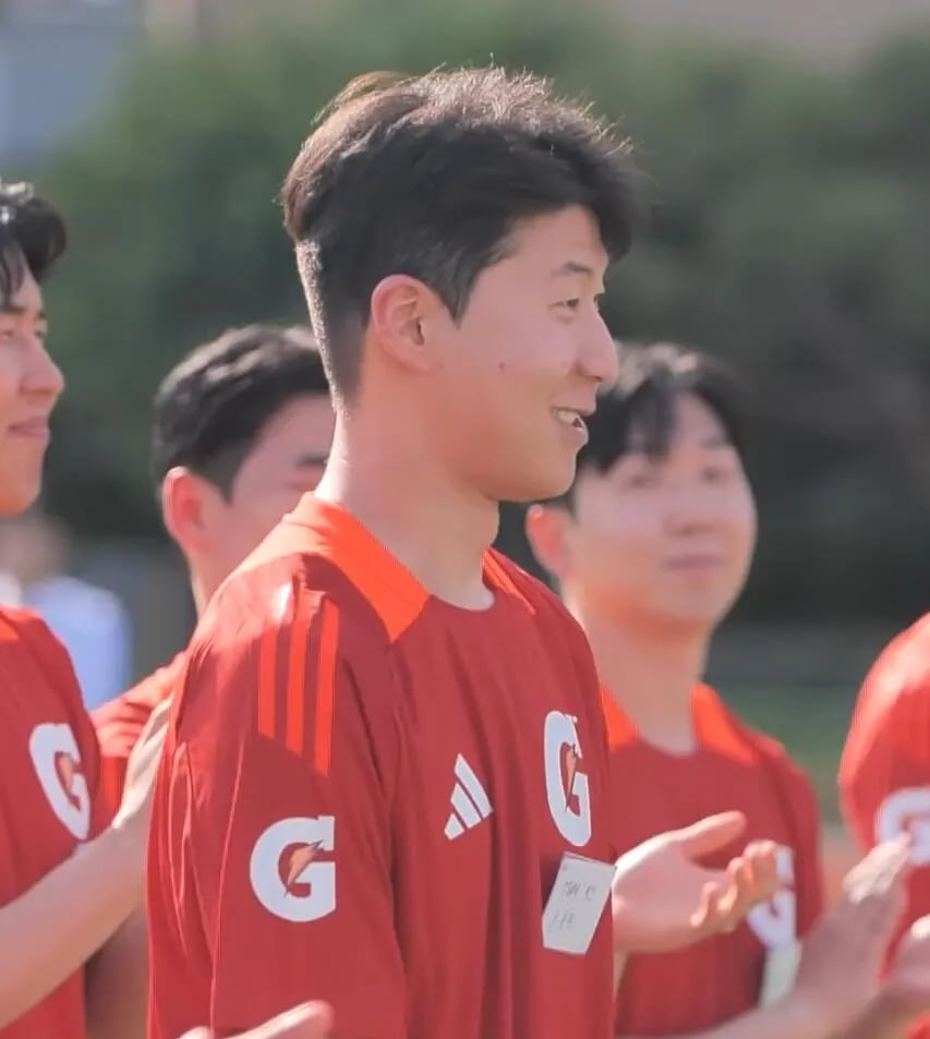 손흥민 닮은꼴 일반인 1