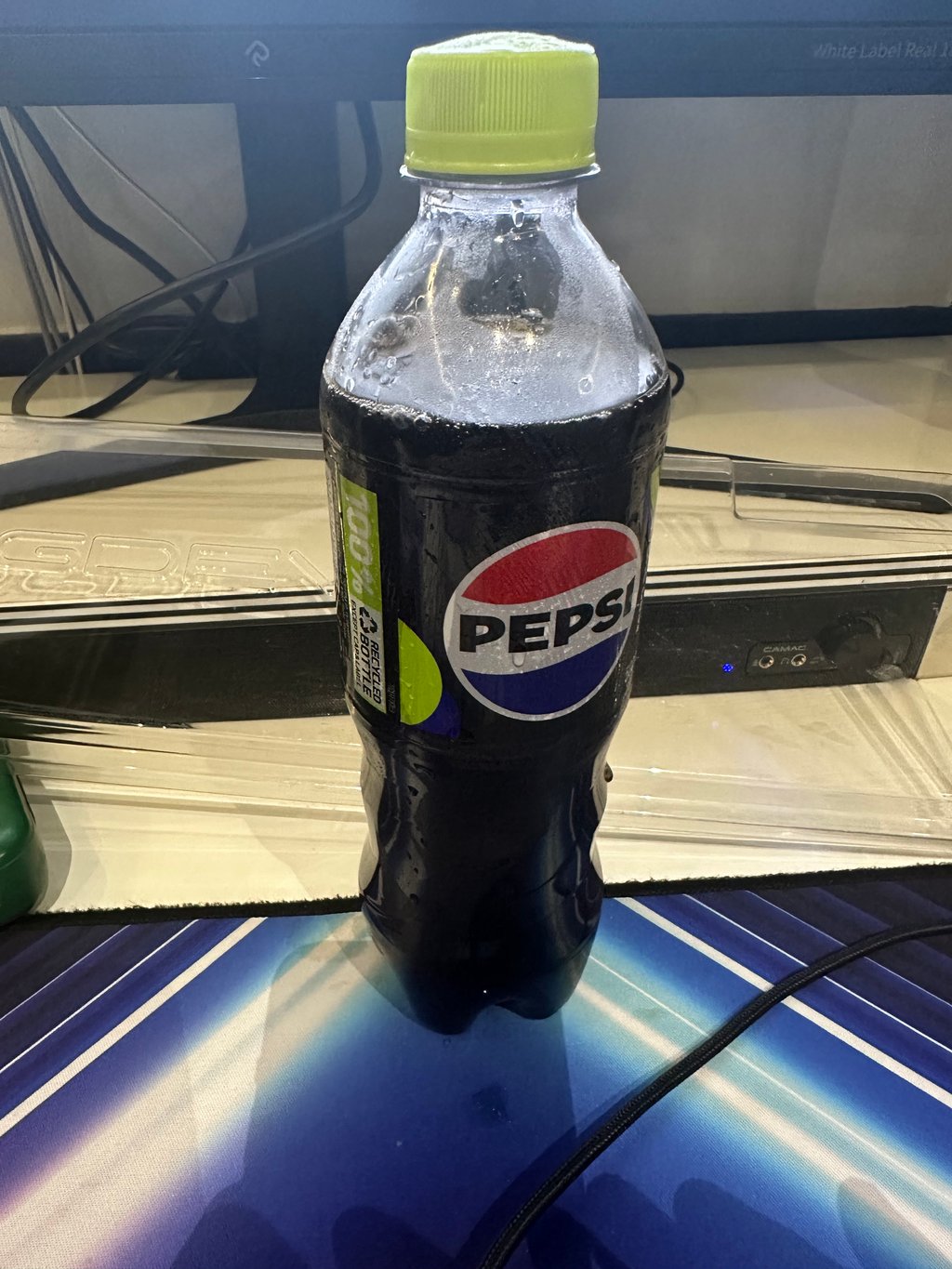 피시방에서 저녁 시켰습니다