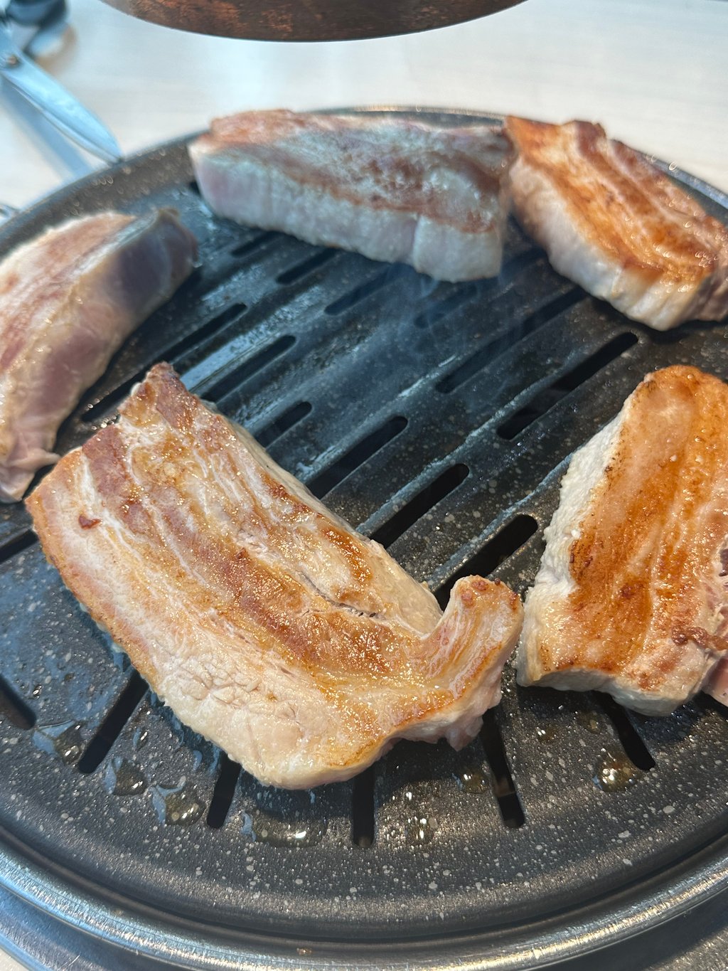 저 저녁먹으러 왔으요