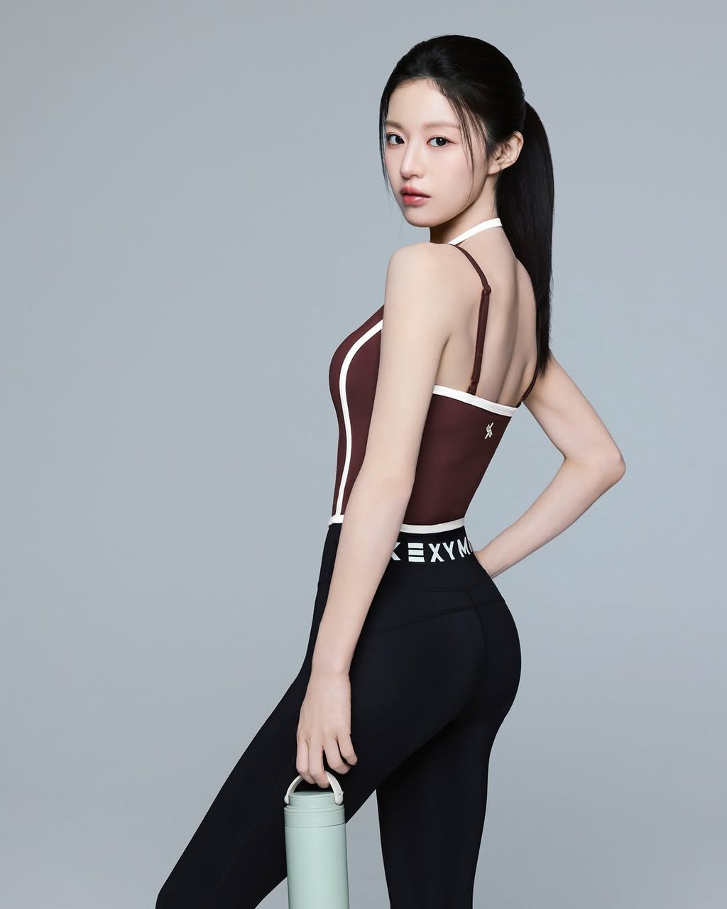 고윤정이 공공장소에서 이거하면 참으실건가요