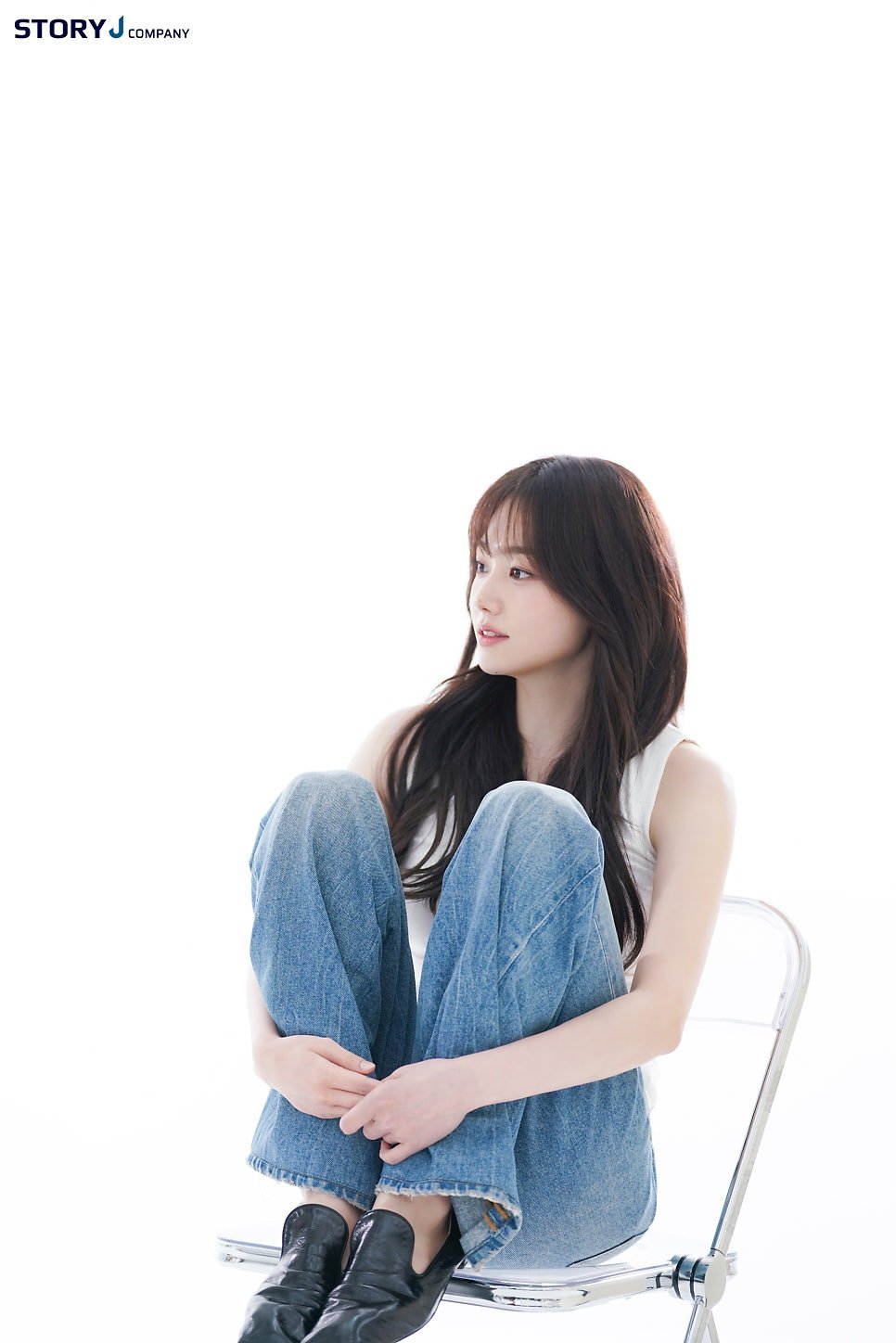 강미나 AALOK광고 비하인드컷 5
