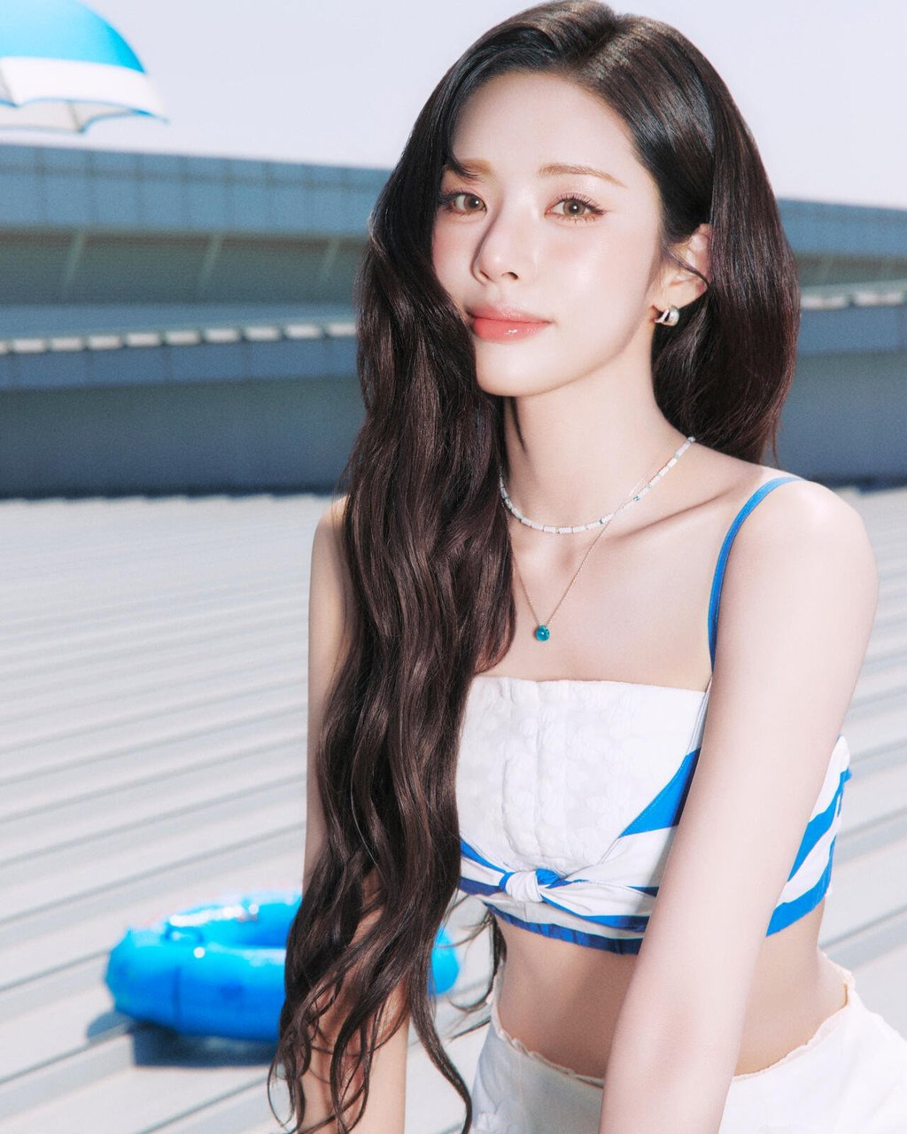 프로미스나인 정규 2집 [Glow ME] 앨범사진 6