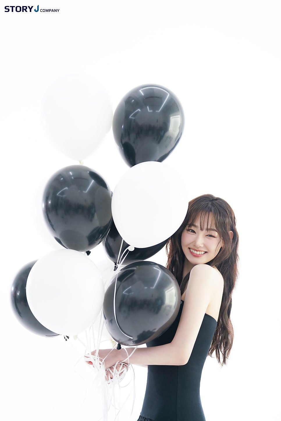 강미나 AALOK광고 비하인드컷 9