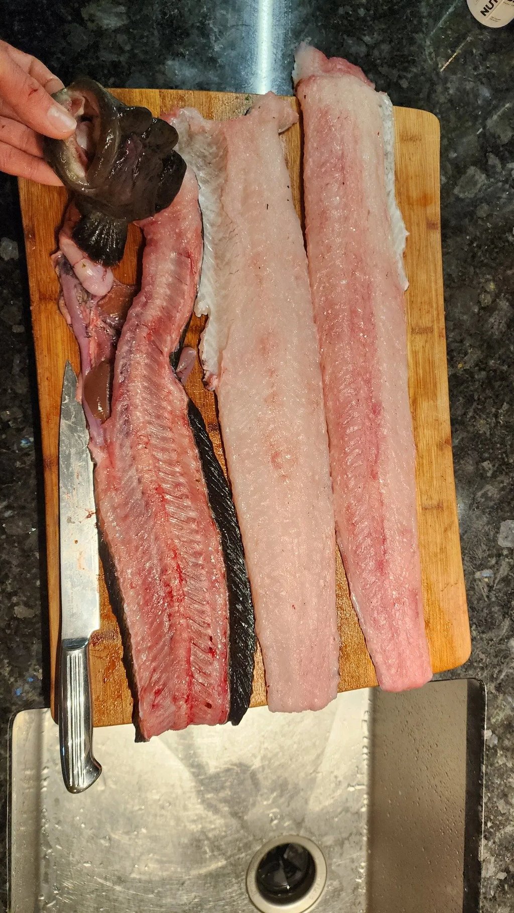 못생긴 주제 맛있는 생선 3