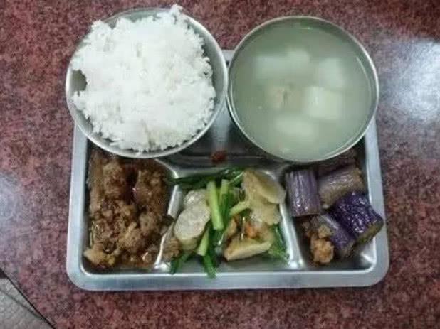 전세계 교도소 식단이래 8