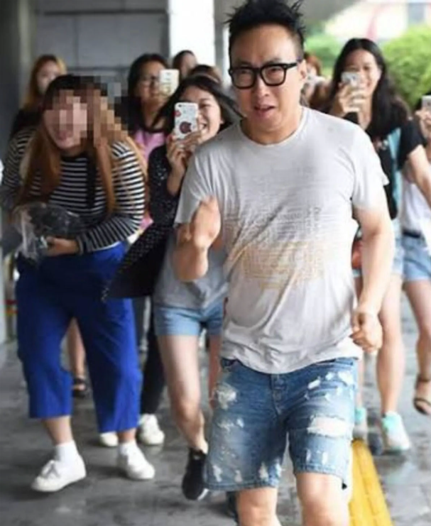 사인해 주기 싫어 도망 다니는 연예인ㅋㅋㅋㅋㅋ 5