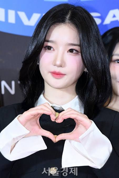 아까 유게에 올라왔어서 보고있는데 얘도 ㅈㄴ예쁘네 1