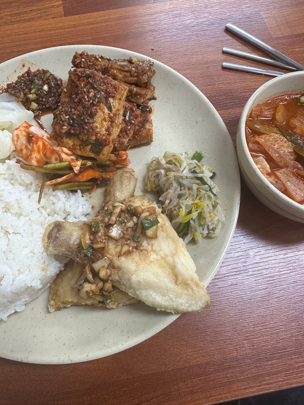 함바 아지매 오늘 요리쫌 하노