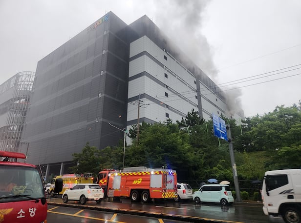 인천 쿠팡 물류센터 화재... 직원 121명 전원 대피