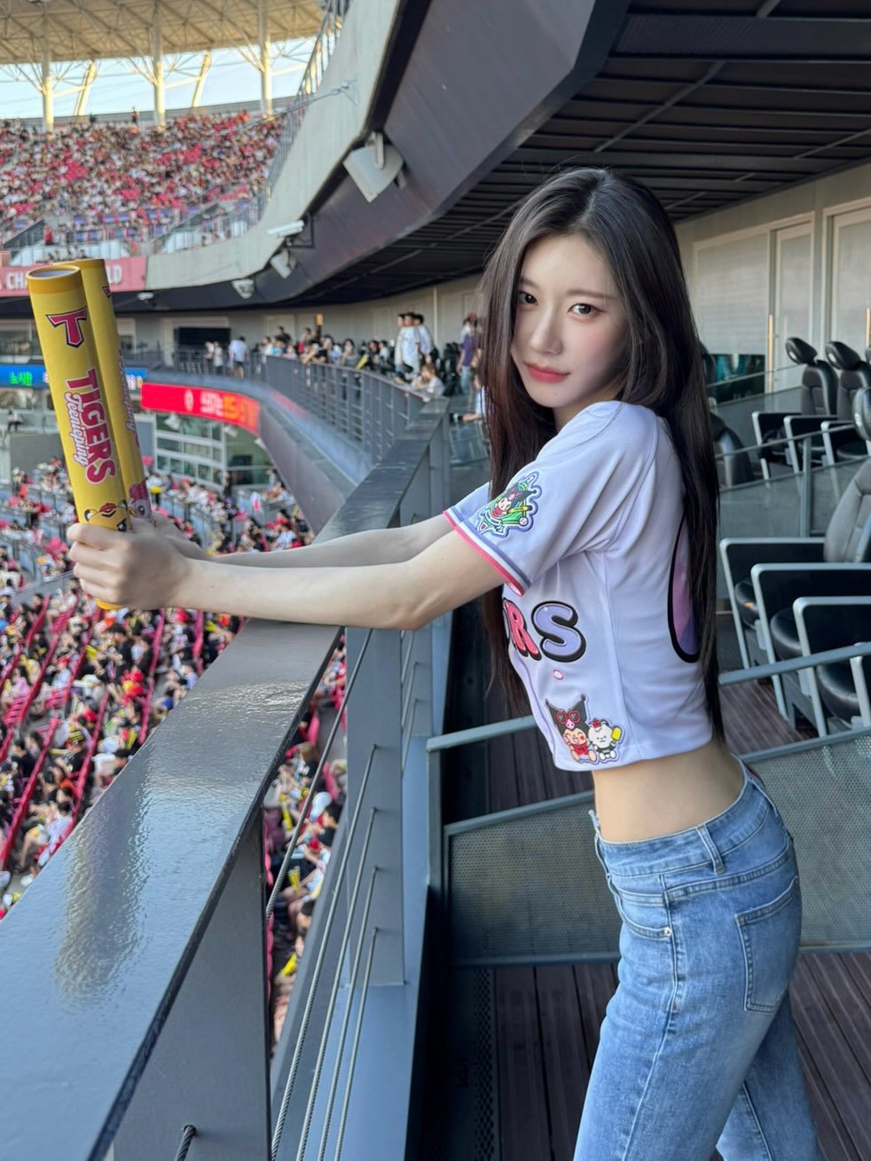 기아타이거즈 유니폼 있지 채령 4