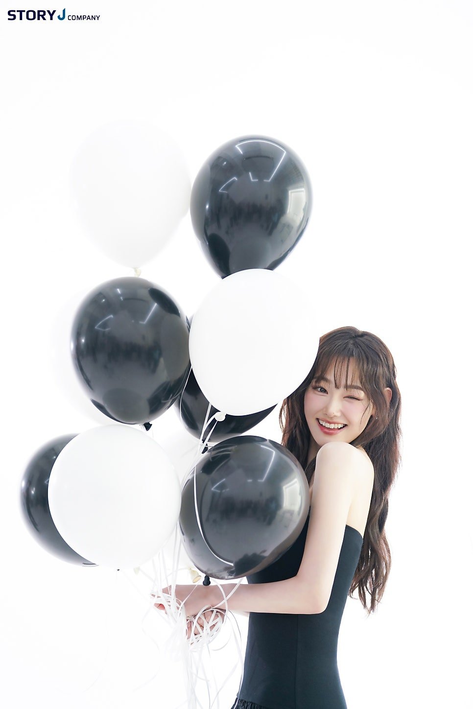 강미나 AALOK광고 비하인드컷 8