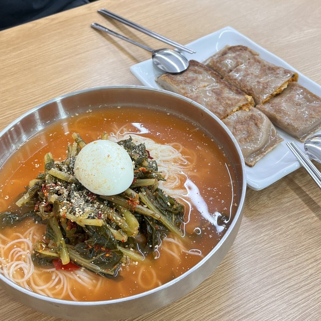 열무국수먹었습니다