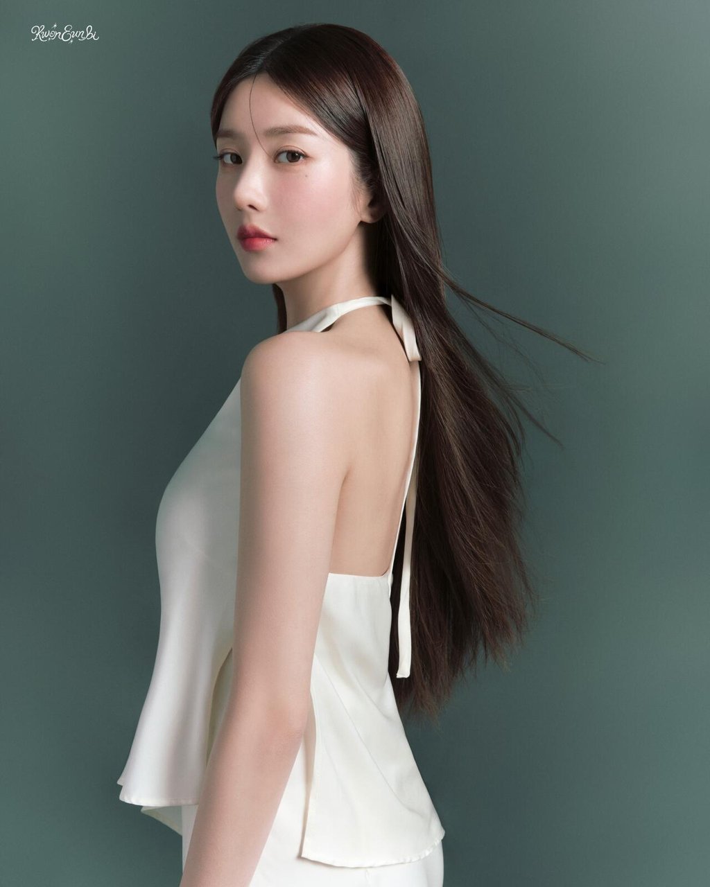 권은비 뉴 프로필사진 1