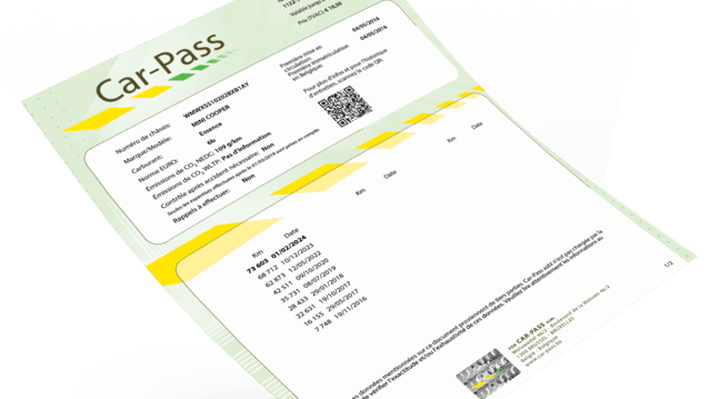 Car Pass document met voertuiggegevens en kilometerhistoriek van een Mini Cooper