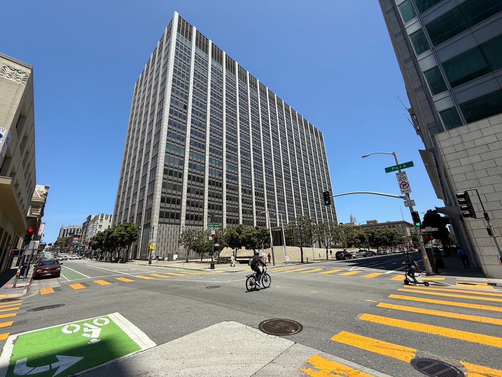 AI slowdown lawsuit targets ChatGPT, Claude, Grok and Gemini subscriptions