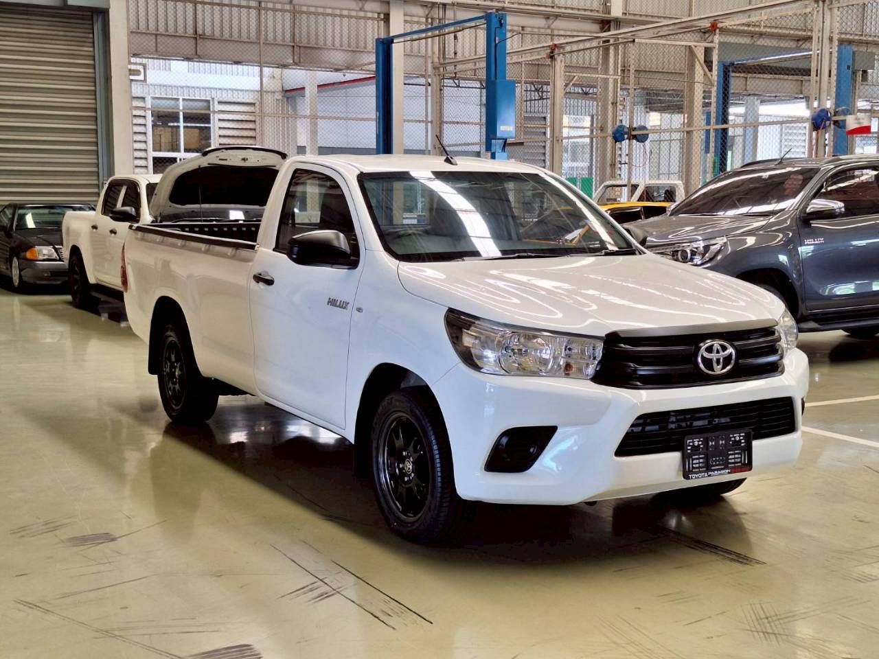 TOYOTA HILUX REVO ปี 2018