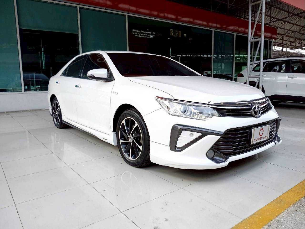 TOYOTA CAMRY ปี 2016