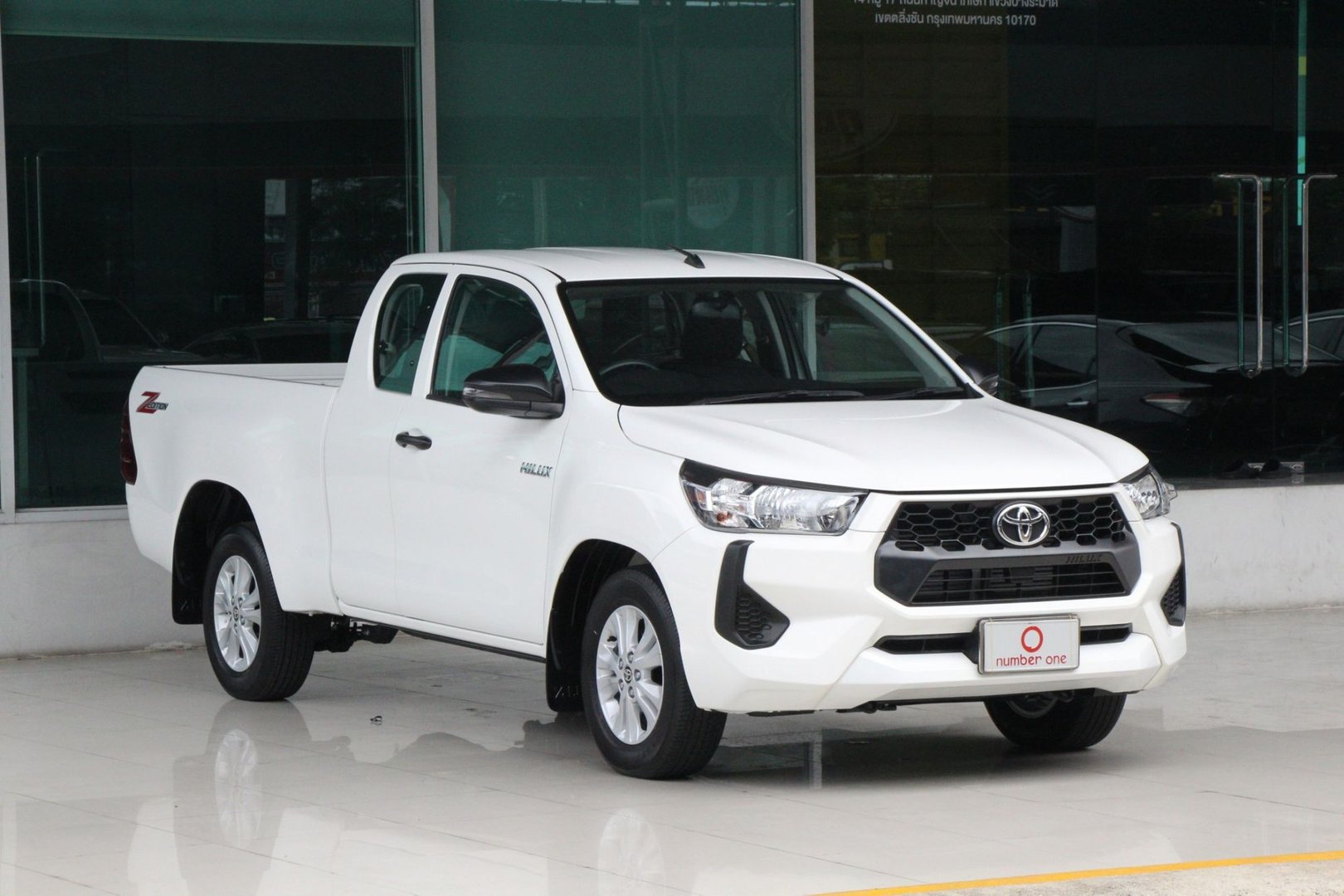TOYOTA HILUX REVO ปี 2024