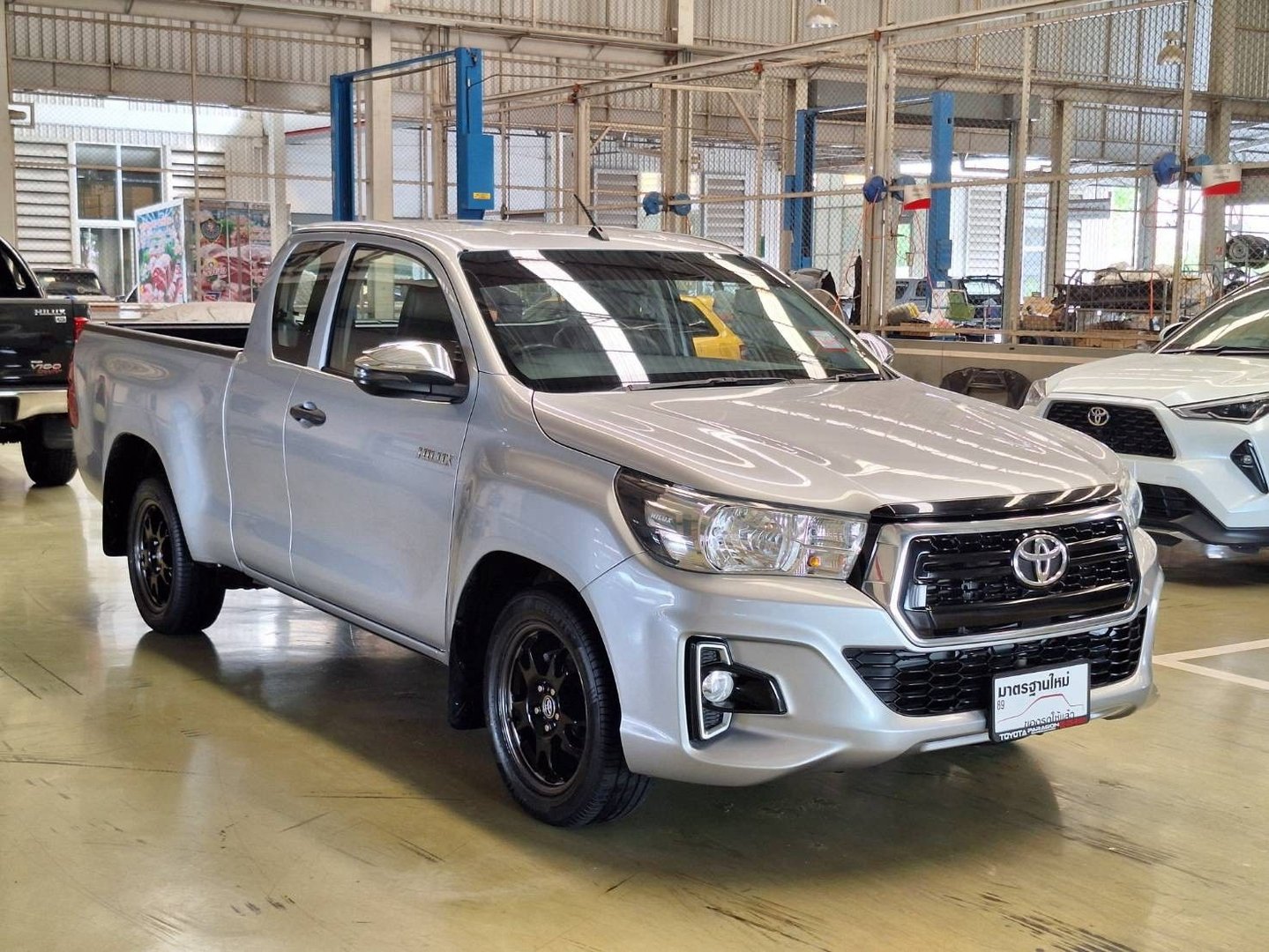 TOYOTA HILUX REVO ปี 2019