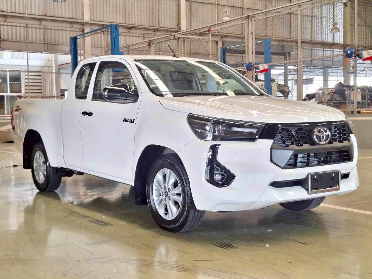 TOYOTA HILUX REVO ปี 2024