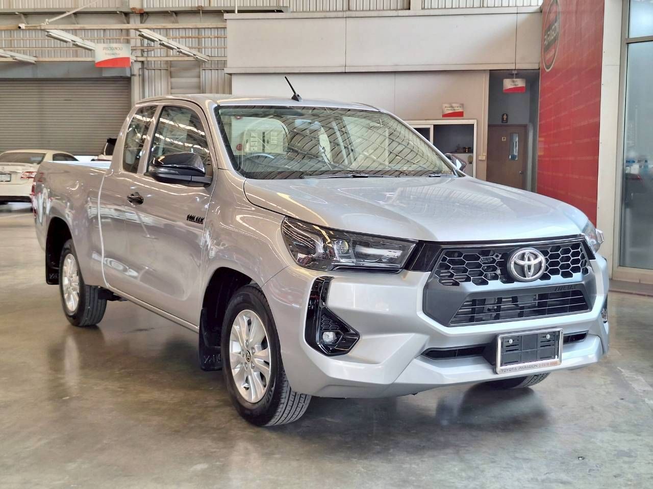 TOYOTA HILUX REVO ปี 2025
