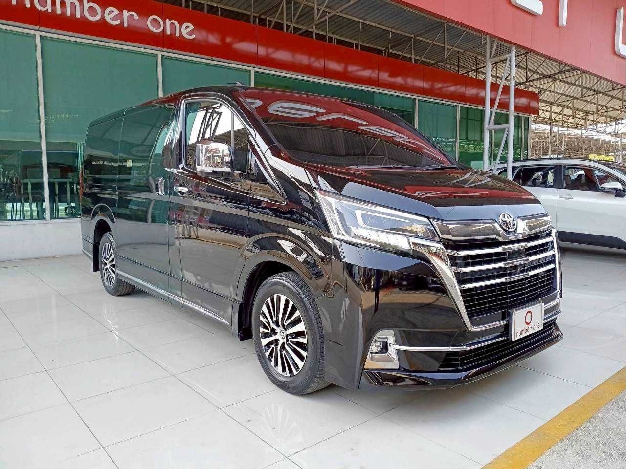 TOYOTA MAJESTY ปี 2019