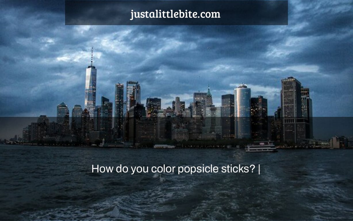 How do you color popsicle sticks? |