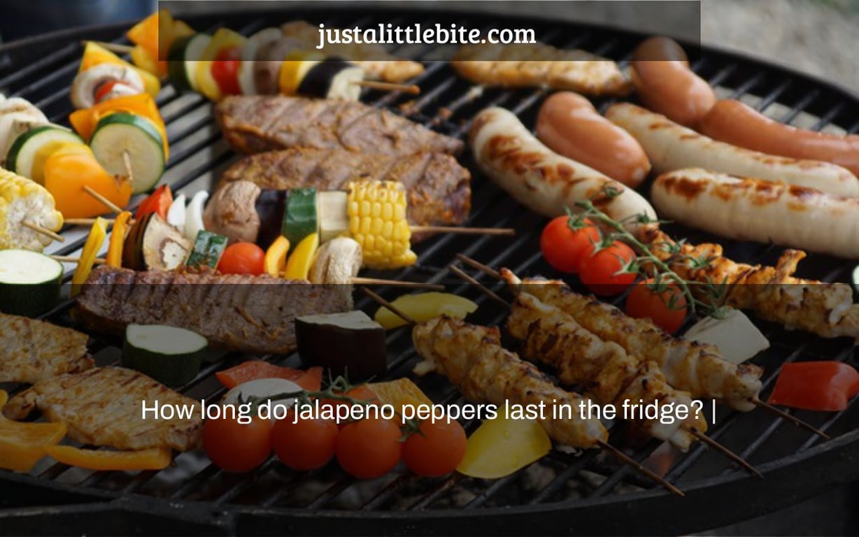 How long do jalapeno peppers last in the fridge? |