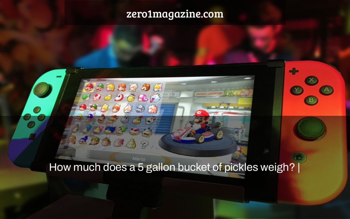 How much does a 5 gallon bucket of pickles weigh? |