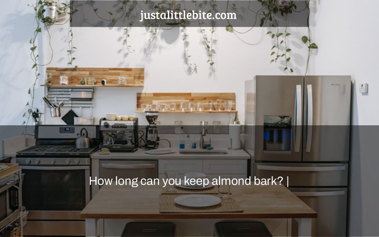 How long can you keep almond bark? |