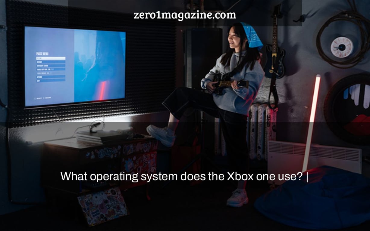 What operating system does the Xbox one use? |