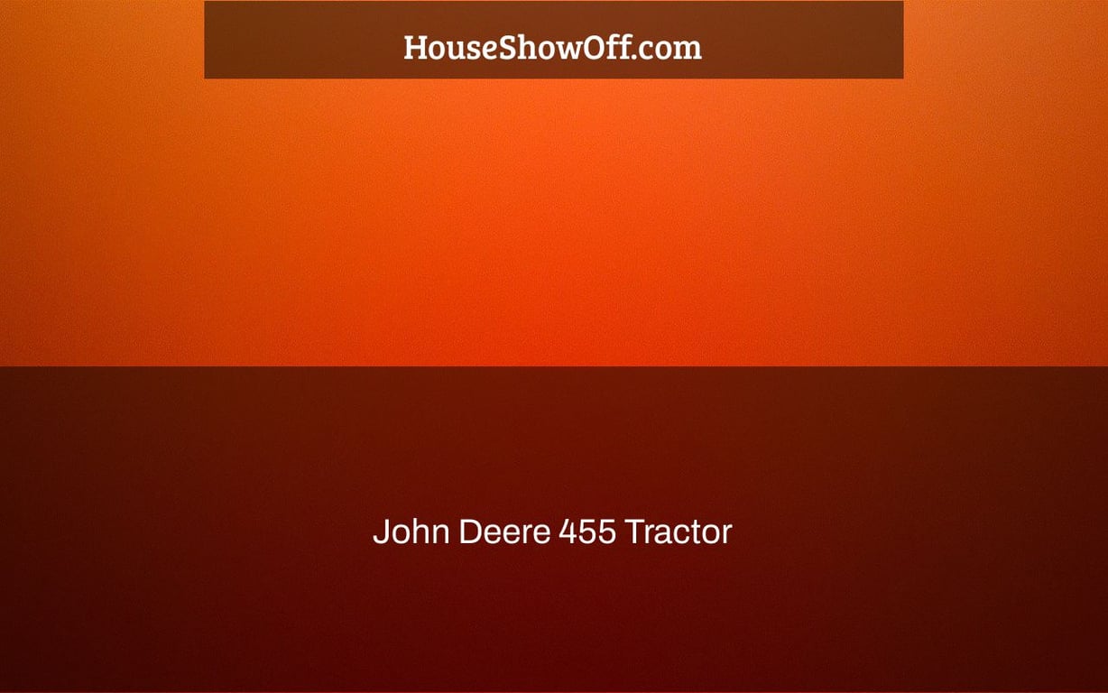 John Deere 455 Tractor