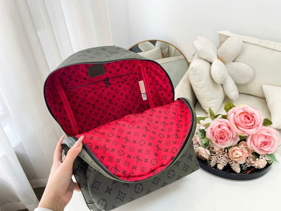 Louis Vuitton Discovery Backpack Pm Green 43Cm M46802 view 7