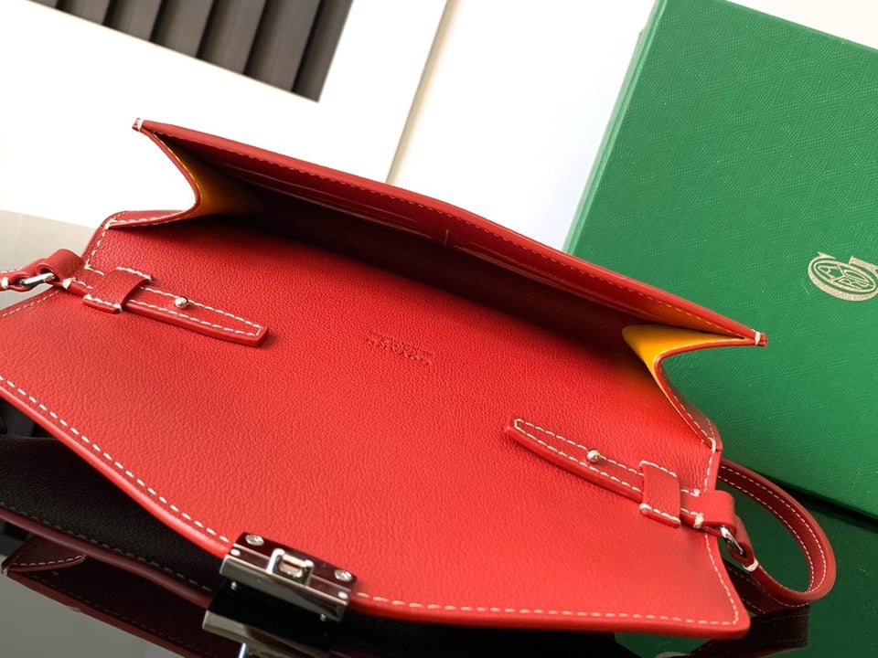 Goyard Chypre Wallet-Pouch 21cm Classic Red Goyardine Canvas And Calfskin view 5