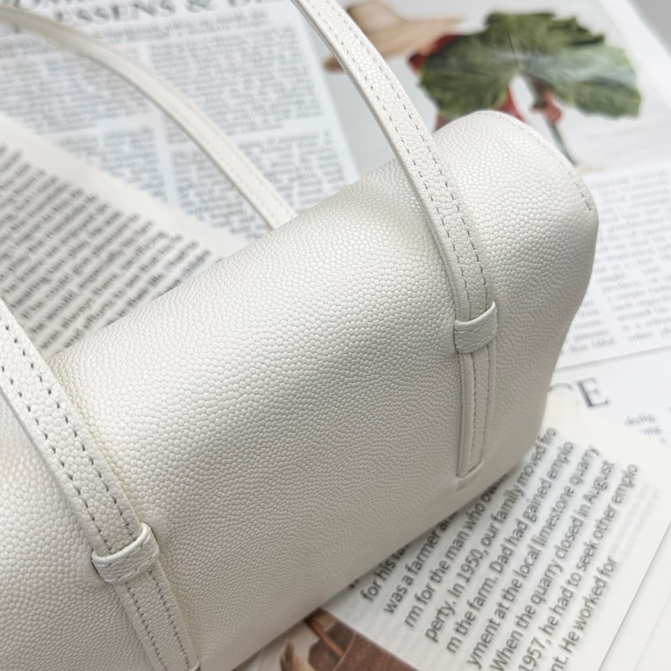 Chanel Clutch White Bag 17cm/6.7in view 6