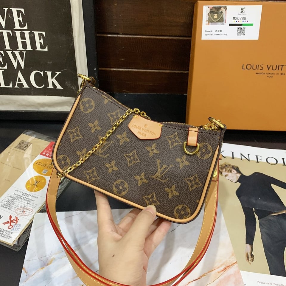 Louis Vuitton Monogram Pochette Brown 20Cm view 7