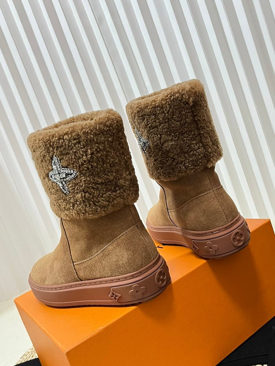 Louis Vuitton Ankle Boot Studded With Diamonds Brown view 6
