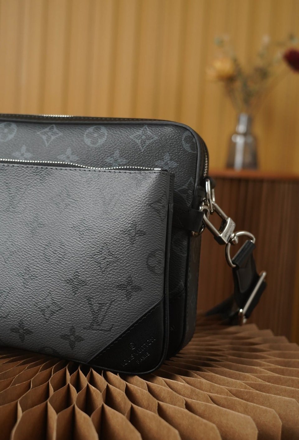Louis Vuitton Trio Messenger 25Cm M69443 view 5