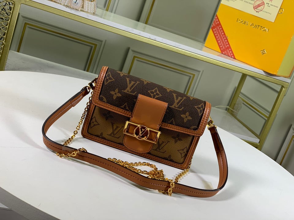 Louis Vuitton Mini Dauphine 20Cm view 5