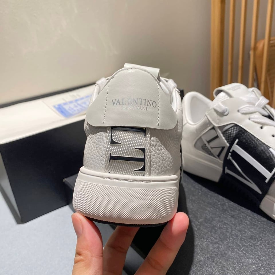 Valentino Vl7N Low-Top Sneaker In Calfskin And Mesh Fabric With Bands Black view 7