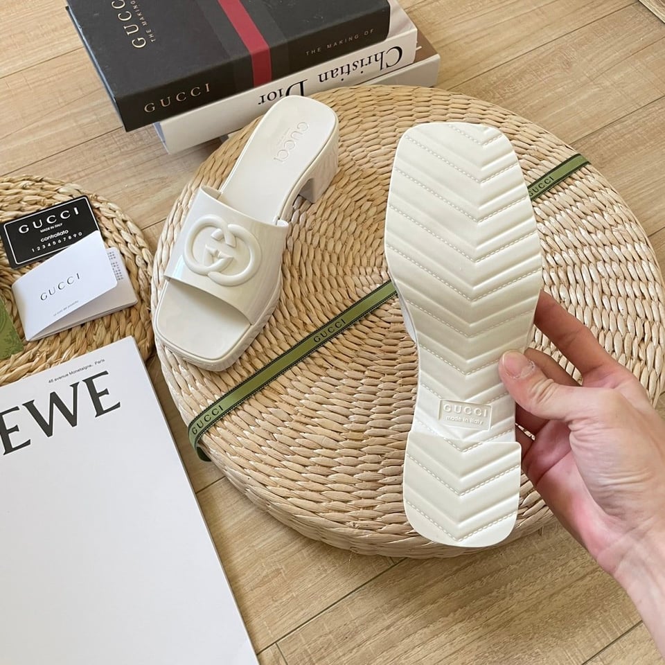 Gucci Women Slide Sandal White view 9