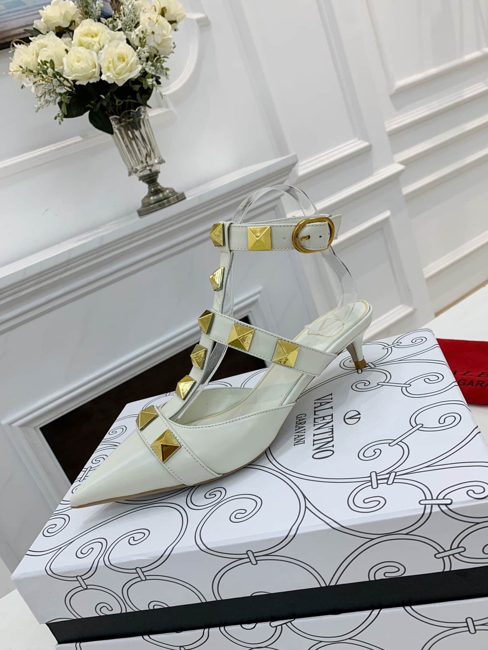 Valentino Garavani Roman Stud Kitten Heel Pumps White view 7