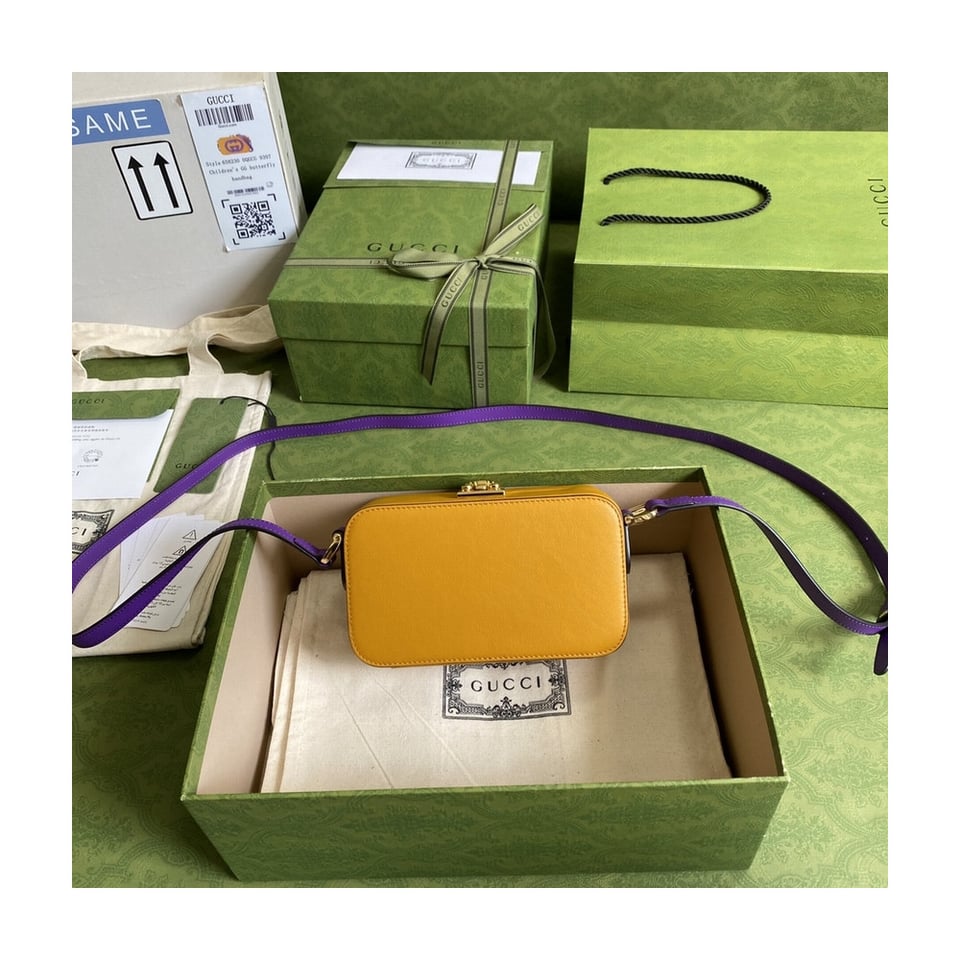 Gucci Interlocking G Mini Bag in Yellow Leather view 5