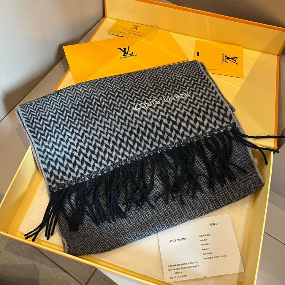 Louis Vuitton Herringbone Cashmere Scarf Black For Women 185cm view 4