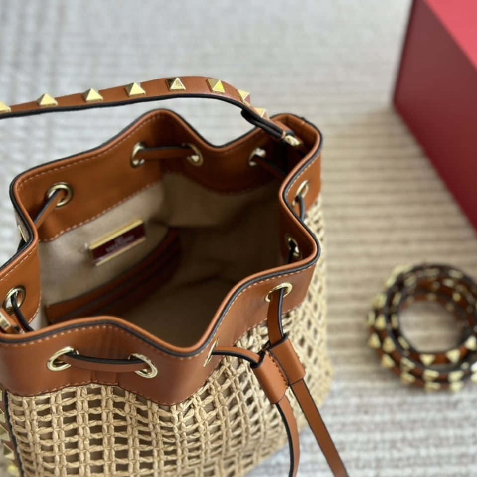 Valentino Rockstud Woven Bucket Bag Brown 19Cm view 3